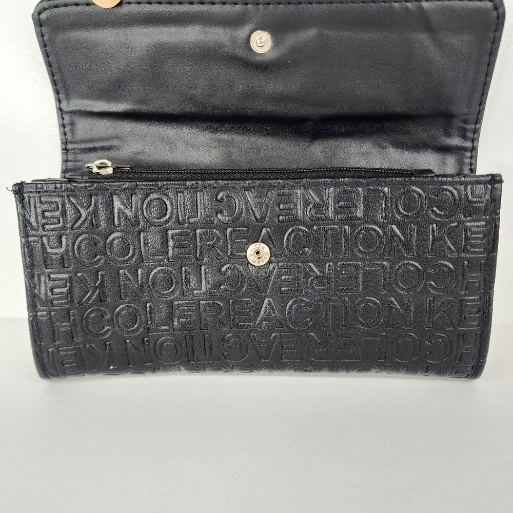 REACTION KENNETH COLE   Black Over Arching Flap Clutch Wallet. - Picture 4 of 11